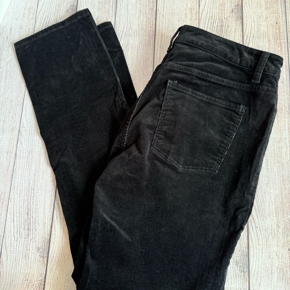 TALBOTS Straight Leg Simply Flattering Black Corduroy Pants 6